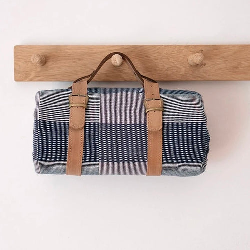 Mungo - Picnic Blanket Plum