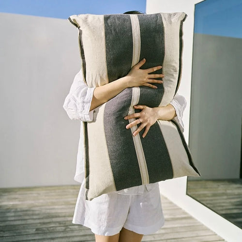Mungo - Linen Cushion Navy